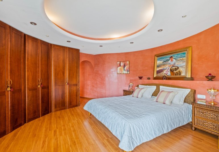 Revente - Villa -
Altea