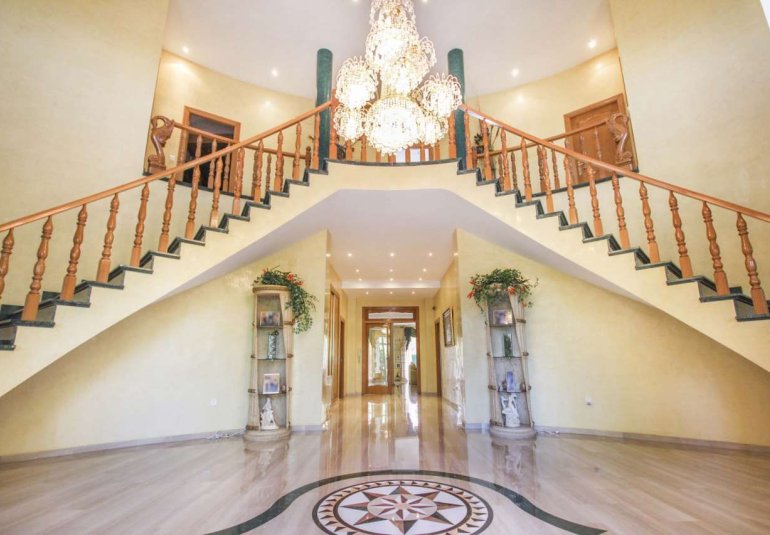 Revente - Villa -
Benidorm