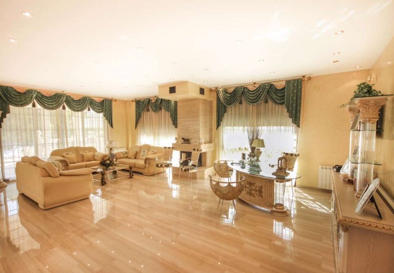 Revente - Villa -
Benidorm