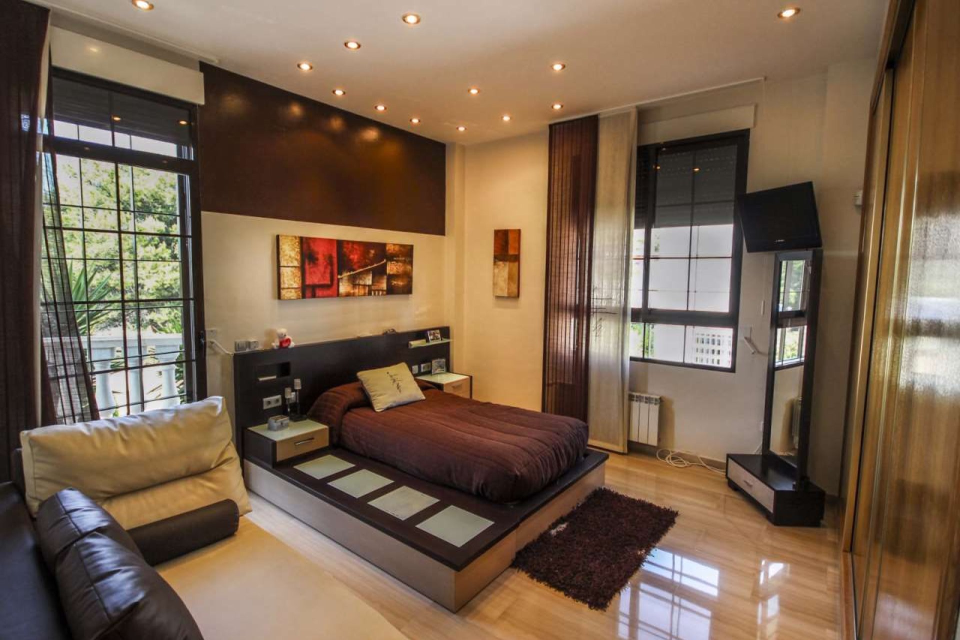 Revente - Villa -
Benidorm