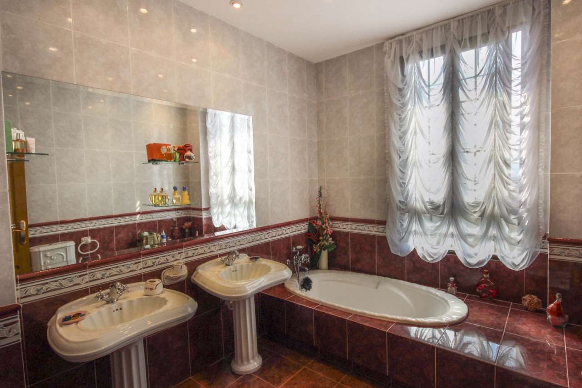 Revente - Villa -
Benidorm