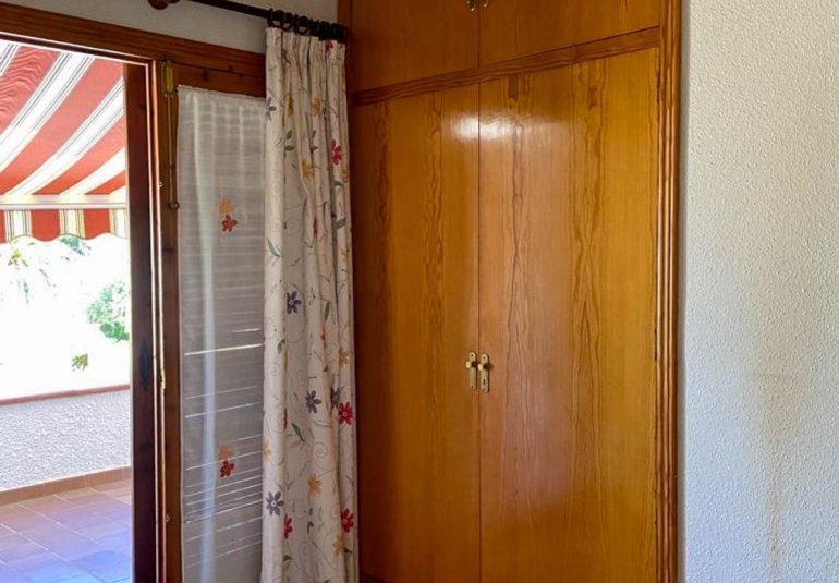 Revente - Villa -
Benidorm