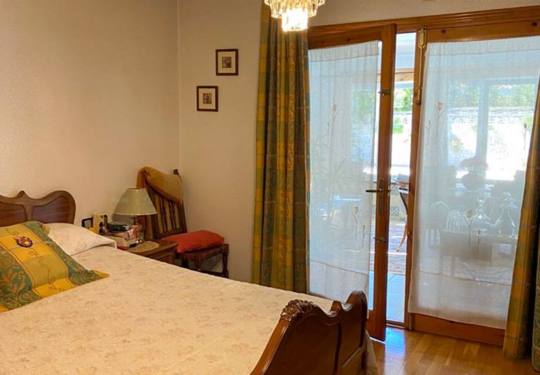 Revente - Villa -
Benidorm