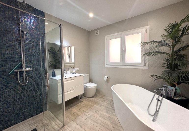 Revente - Villa -
Benissa - Montemar