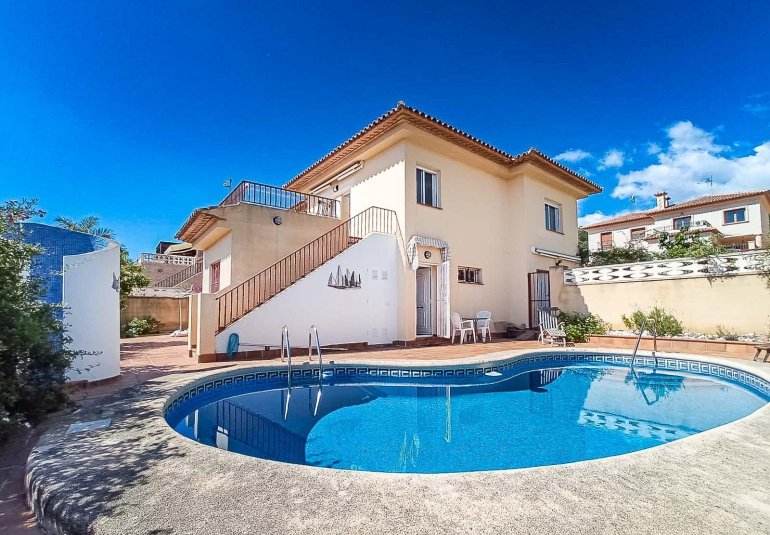 Revente - Villa -
La Nucía - La nucia