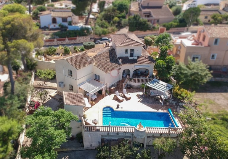 Revente - Villa -
Moraira - La Sabatera