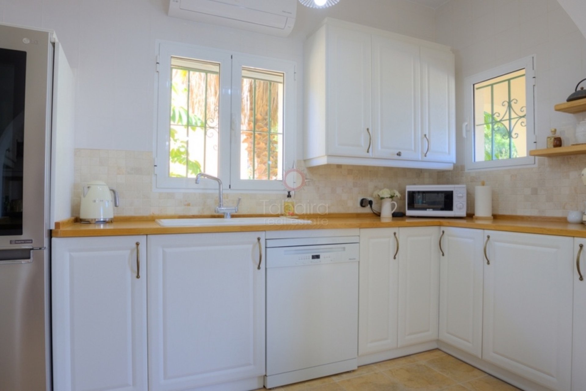 Revente - Villa -
Moraira - La Sabatera