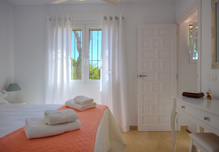 Revente - Villa -
Moraira - La Sabatera