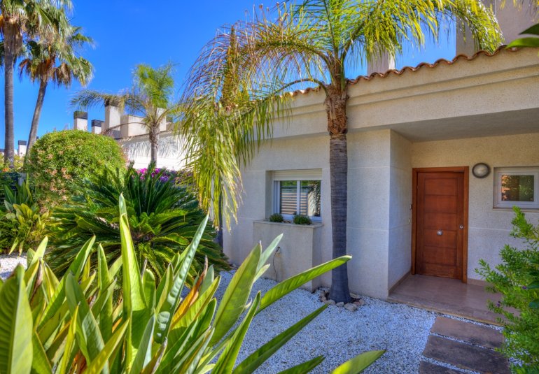 Revente - Villa -
Moraira - Sabatera