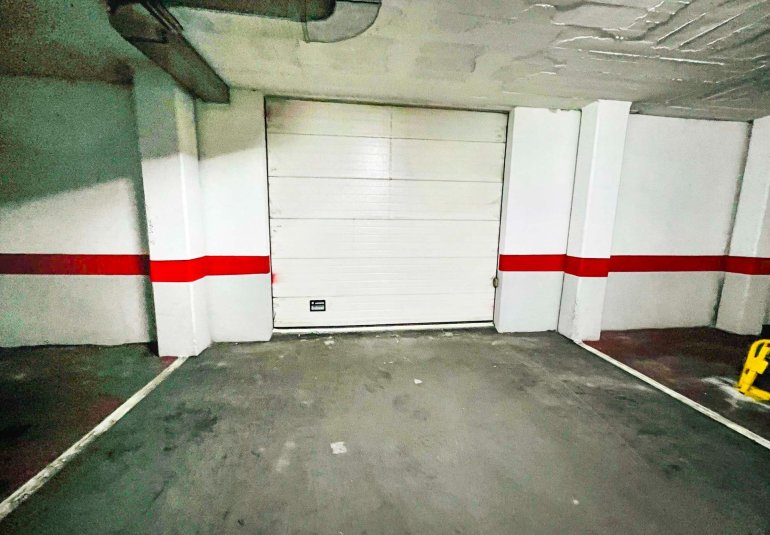 Wiederverkauf - Kommerziell -
Alfaz del Pi