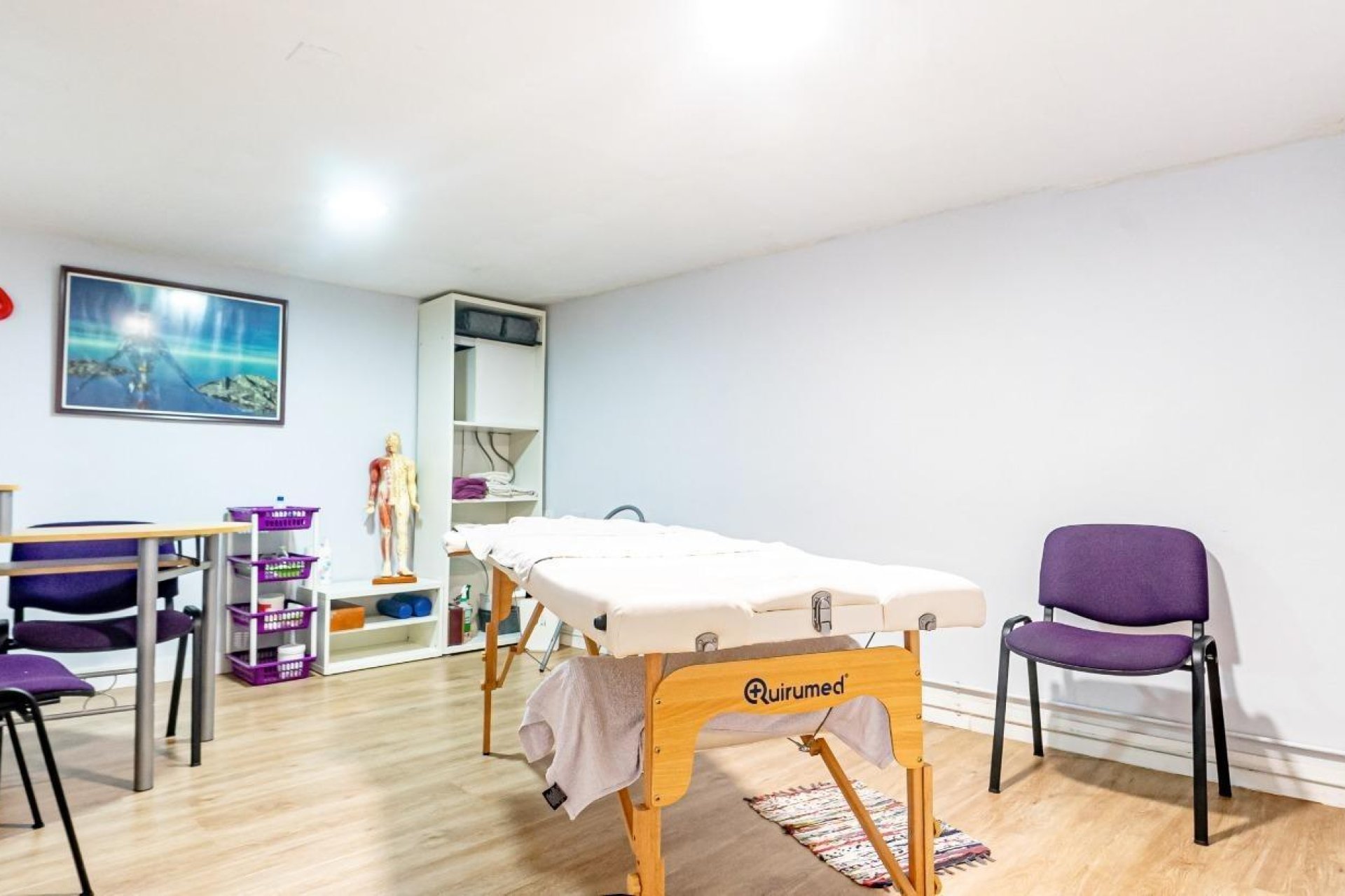 Wiederverkauf - Kommerziell -
Alfaz del Pi