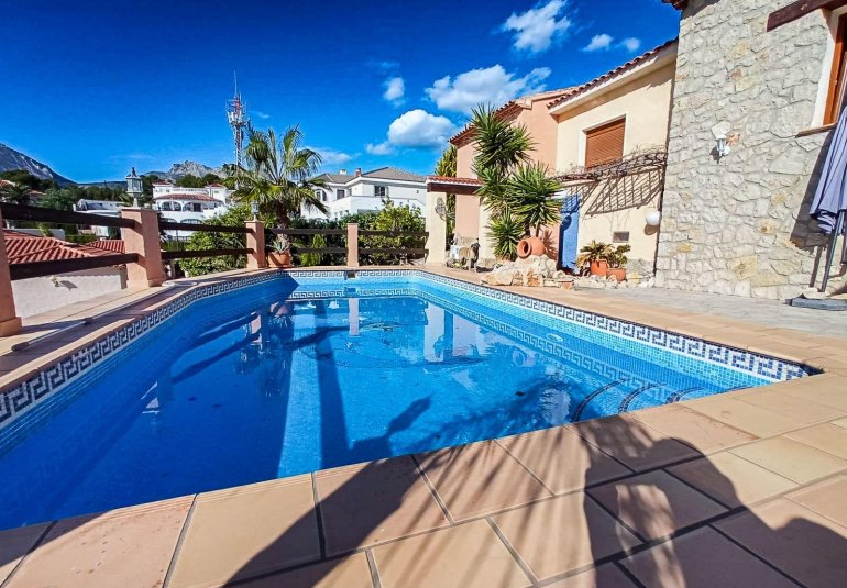 Wiederverkauf - Villa -
Alfaz del Pi