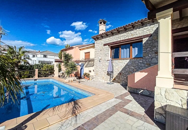 Wiederverkauf - Villa -
Alfaz del Pi