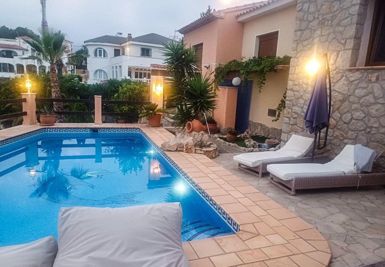 Wiederverkauf - Villa -
Alfaz del Pi