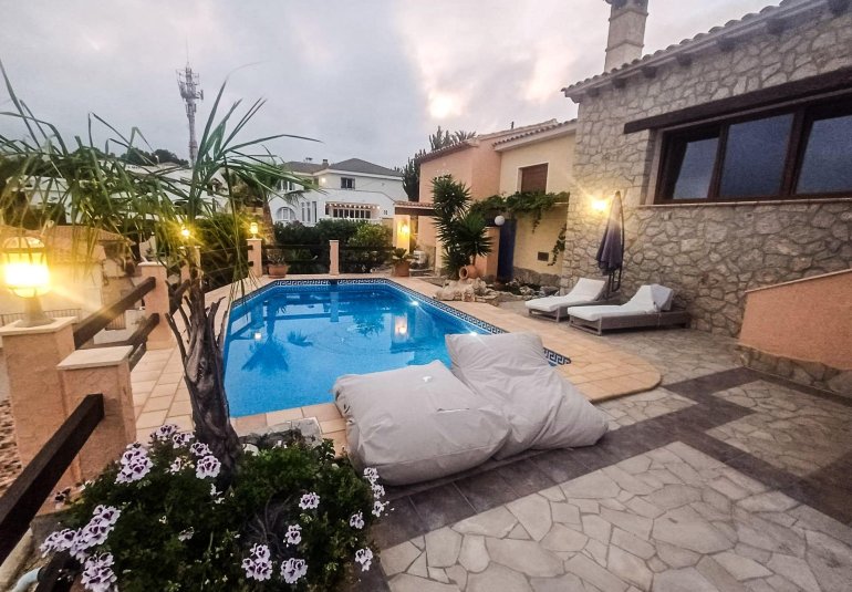 Wiederverkauf - Villa -
Alfaz del Pi