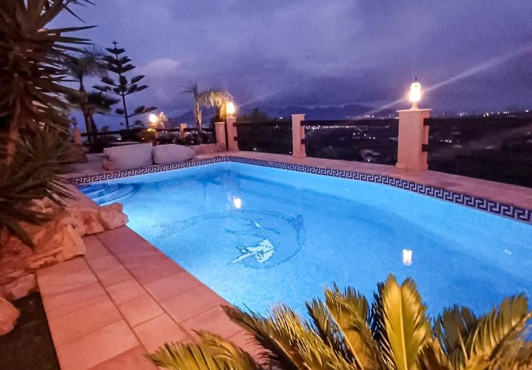 Wiederverkauf - Villa -
Alfaz del Pi