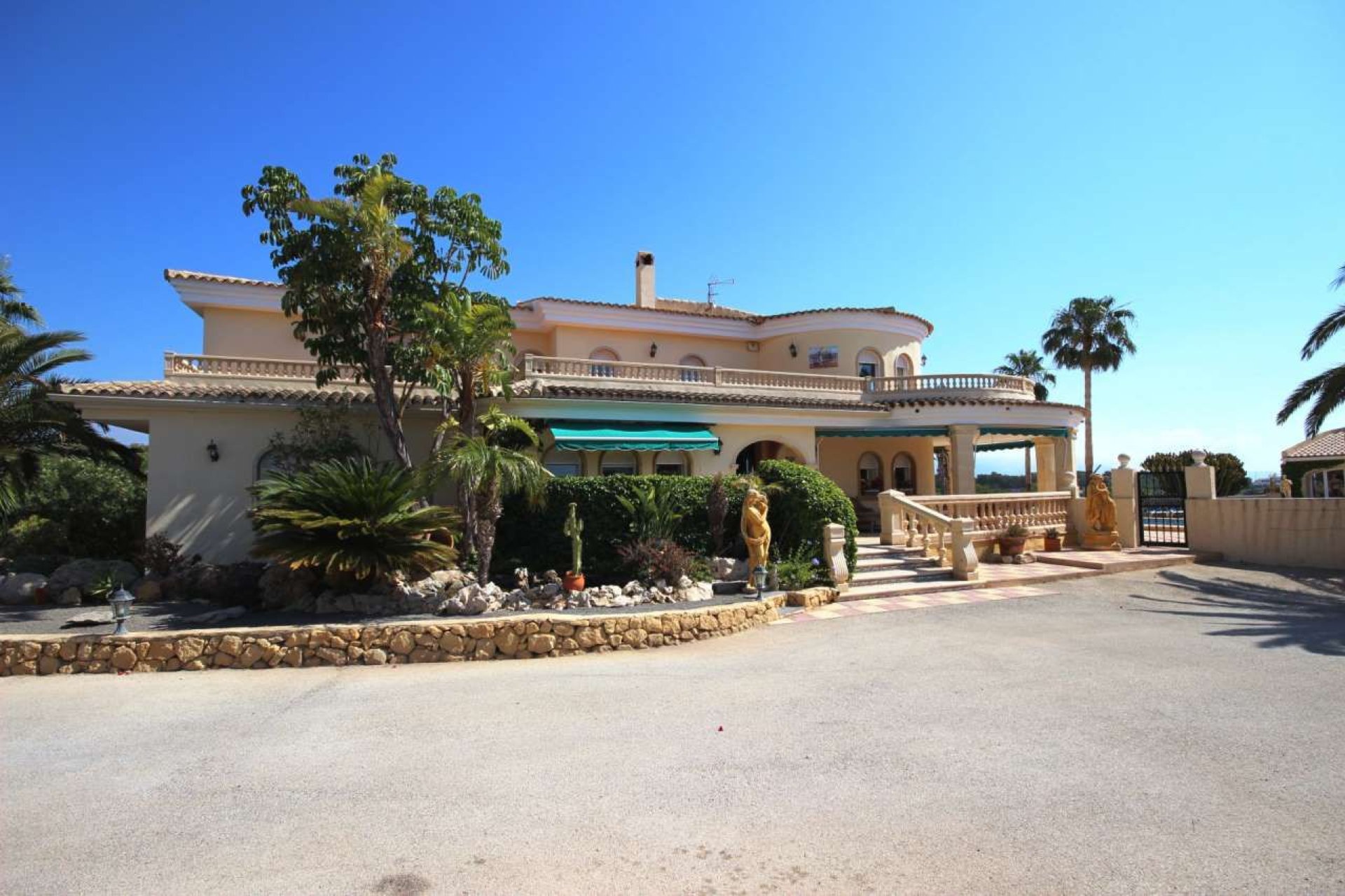 Wiederverkauf - Villa -
Alfaz del Pi