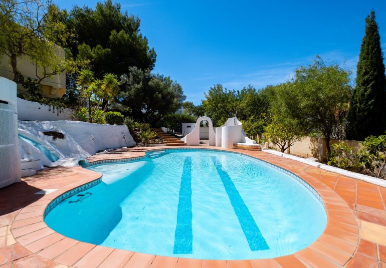 Wiederverkauf - Villa -
Altea