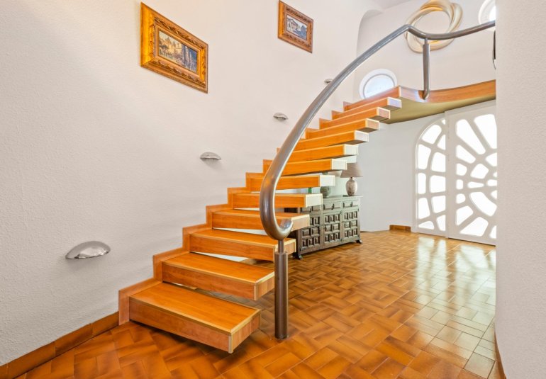 Wiederverkauf - Villa -
Altea