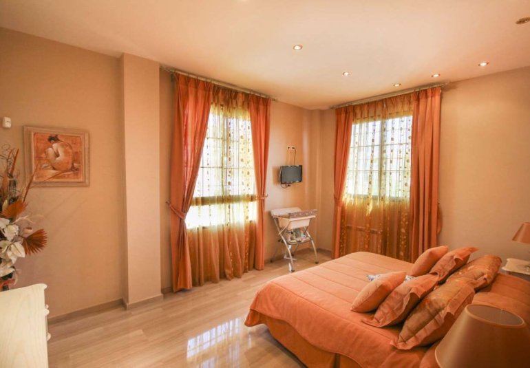 Wiederverkauf - Villa -
Benidorm