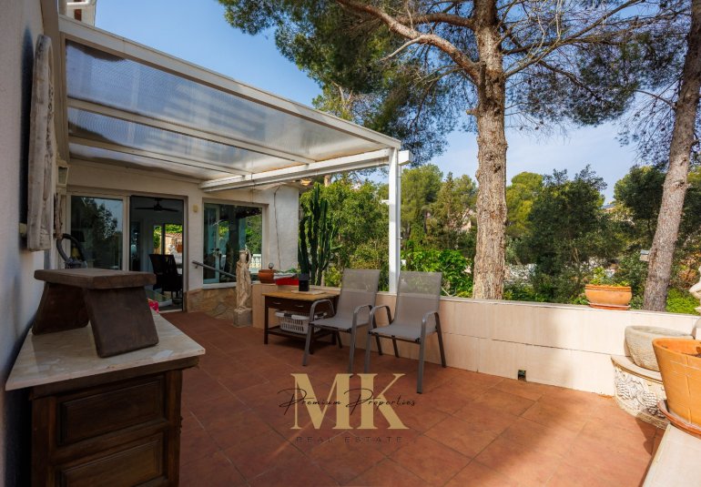 Wiederverkauf - Villa -
Denia - Montgó