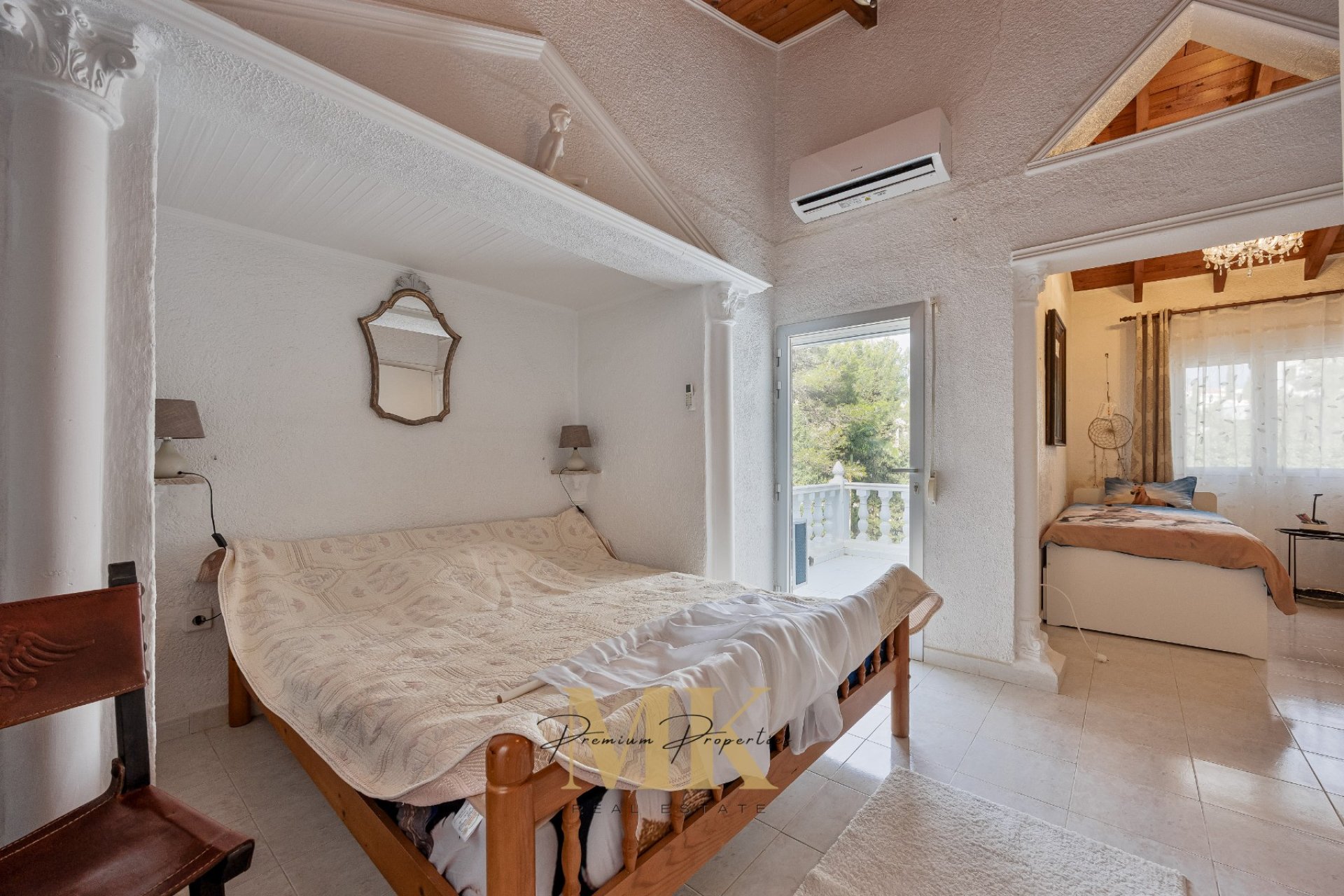 Wiederverkauf - Villa -
Denia - Montgó