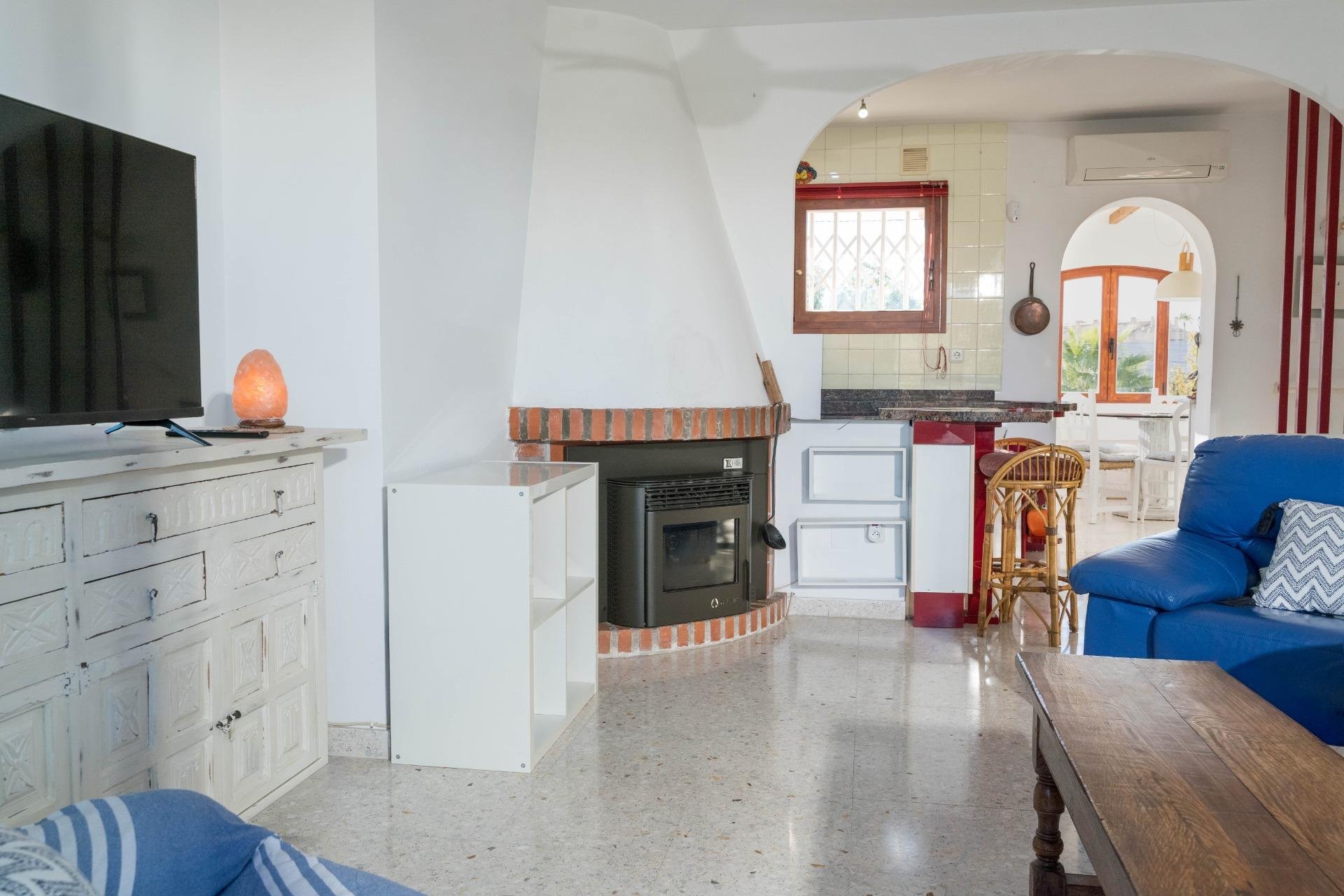 Wiederverkauf - Villa / Doppelhaushälfte -
Alfaz del Pi - Albir