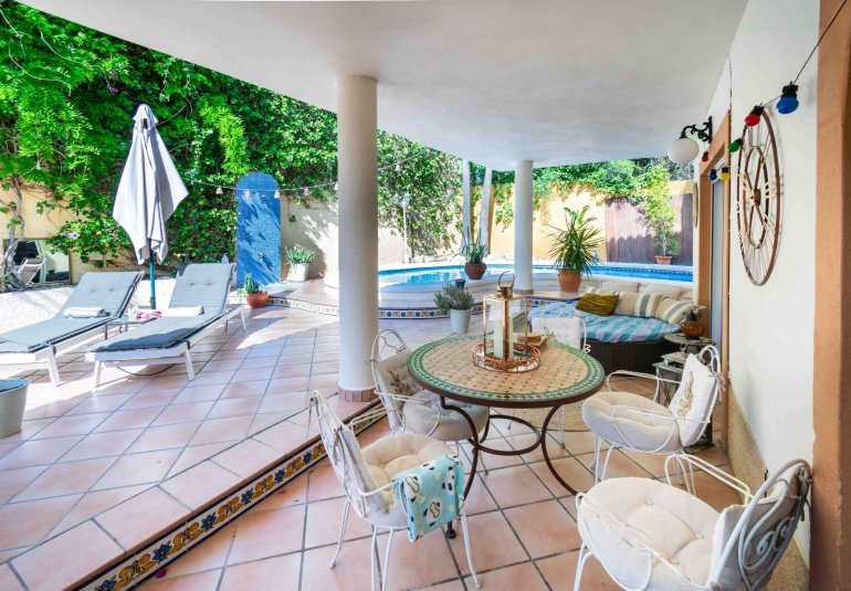 Wiederverkauf - Villa / Doppelhaushälfte -
Alfaz del Pi - Albir