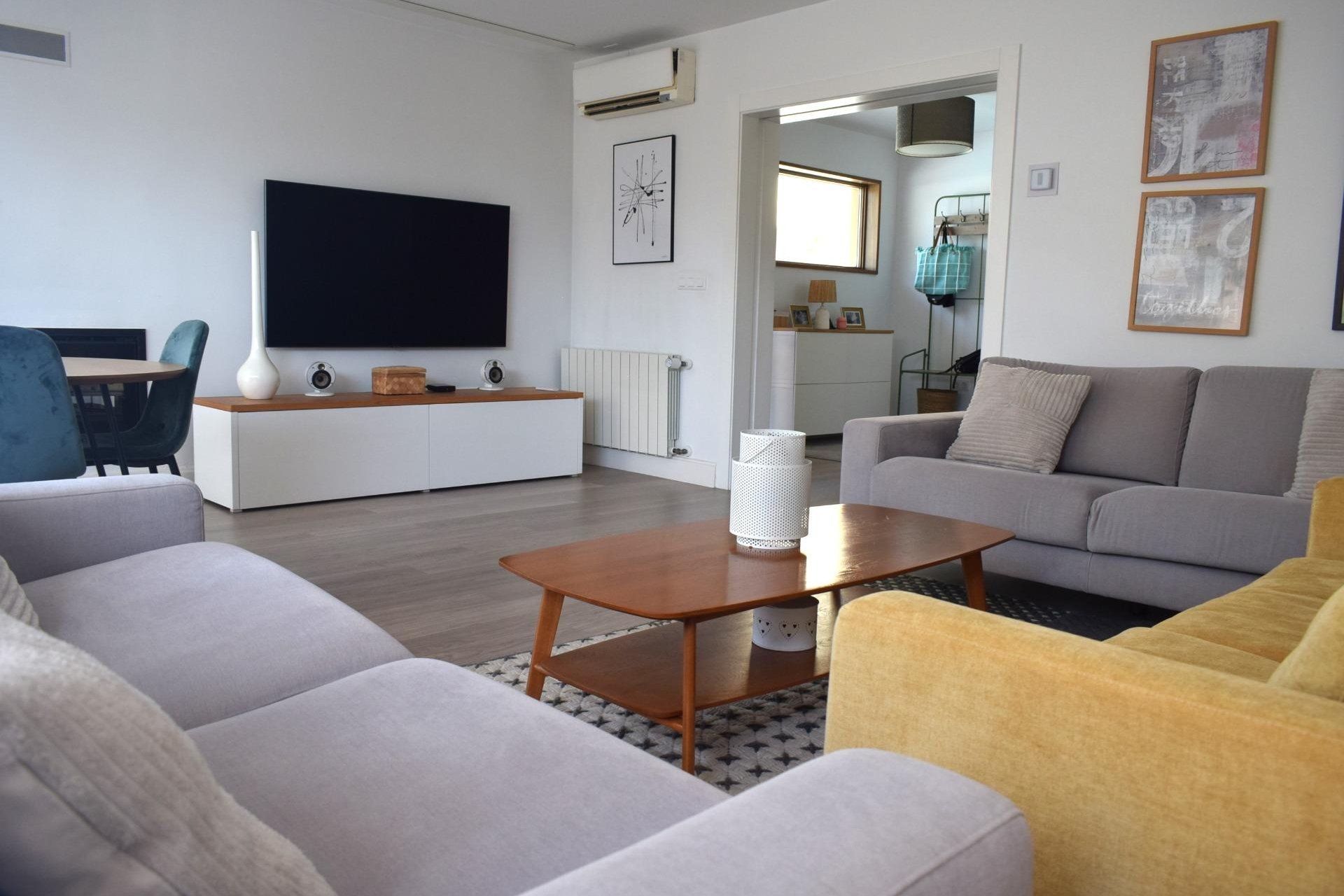 Wiederverkauf - Villa / Doppelhaushälfte -
Alfaz del Pi