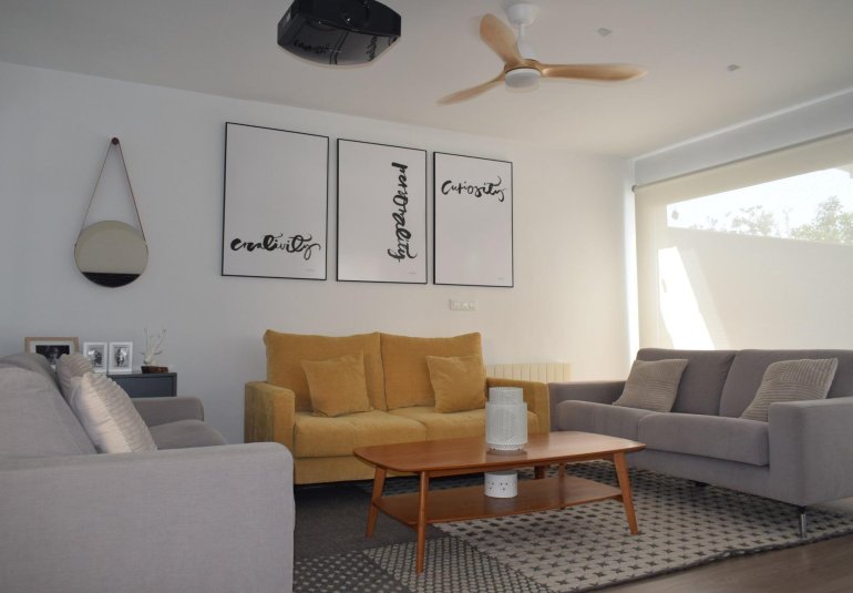 Wiederverkauf - Villa / Doppelhaushälfte -
Alfaz del Pi