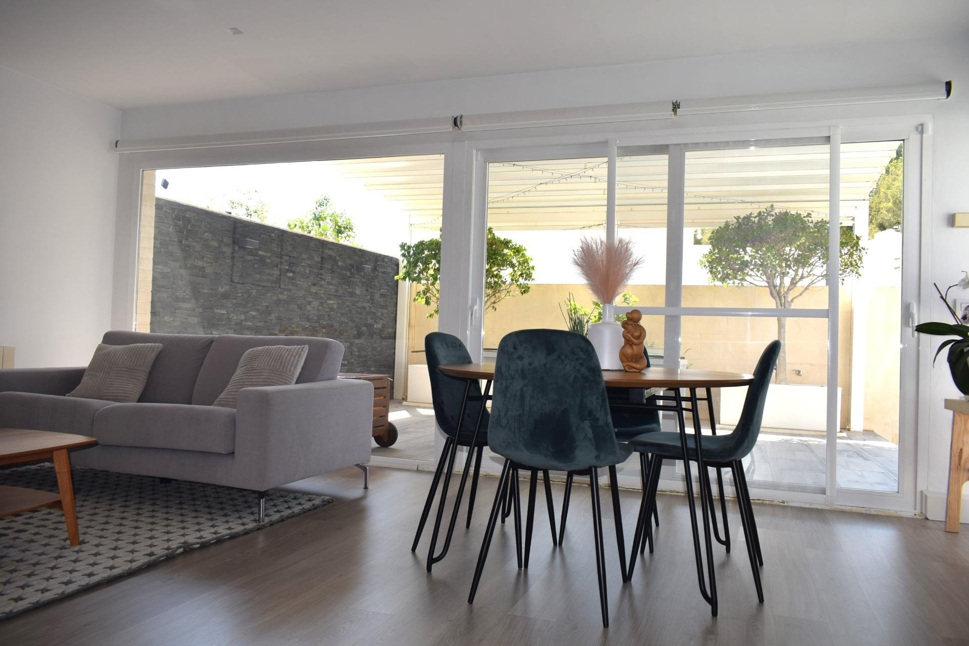 Wiederverkauf - Villa / Doppelhaushälfte -
Alfaz del Pi