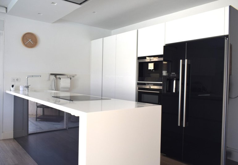 Wiederverkauf - Villa / Doppelhaushälfte -
Alfaz del Pi