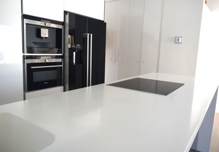 Wiederverkauf - Villa / Doppelhaushälfte -
Alfaz del Pi