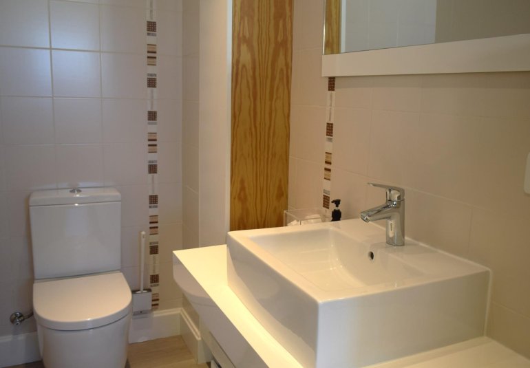 Wiederverkauf - Villa / Doppelhaushälfte -
Alfaz del Pi