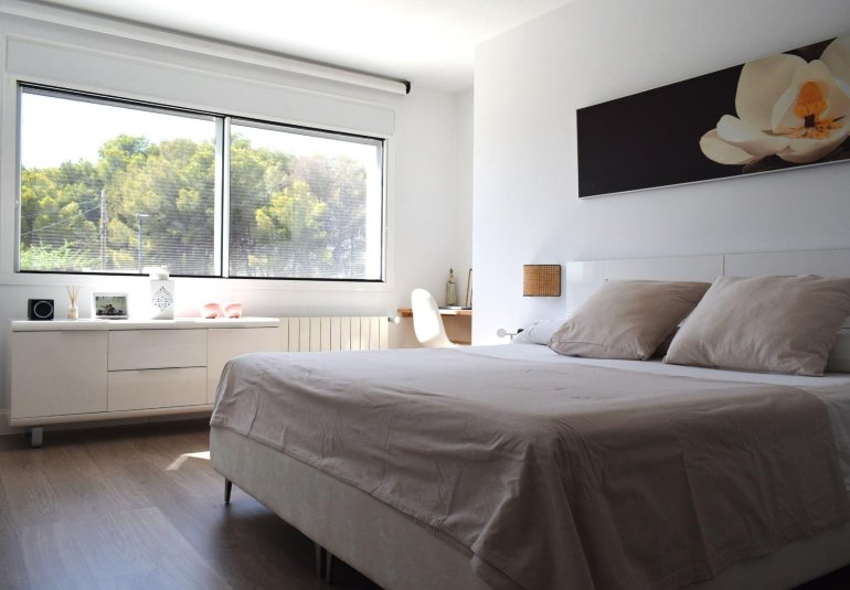 Wiederverkauf - Villa / Doppelhaushälfte -
Alfaz del Pi