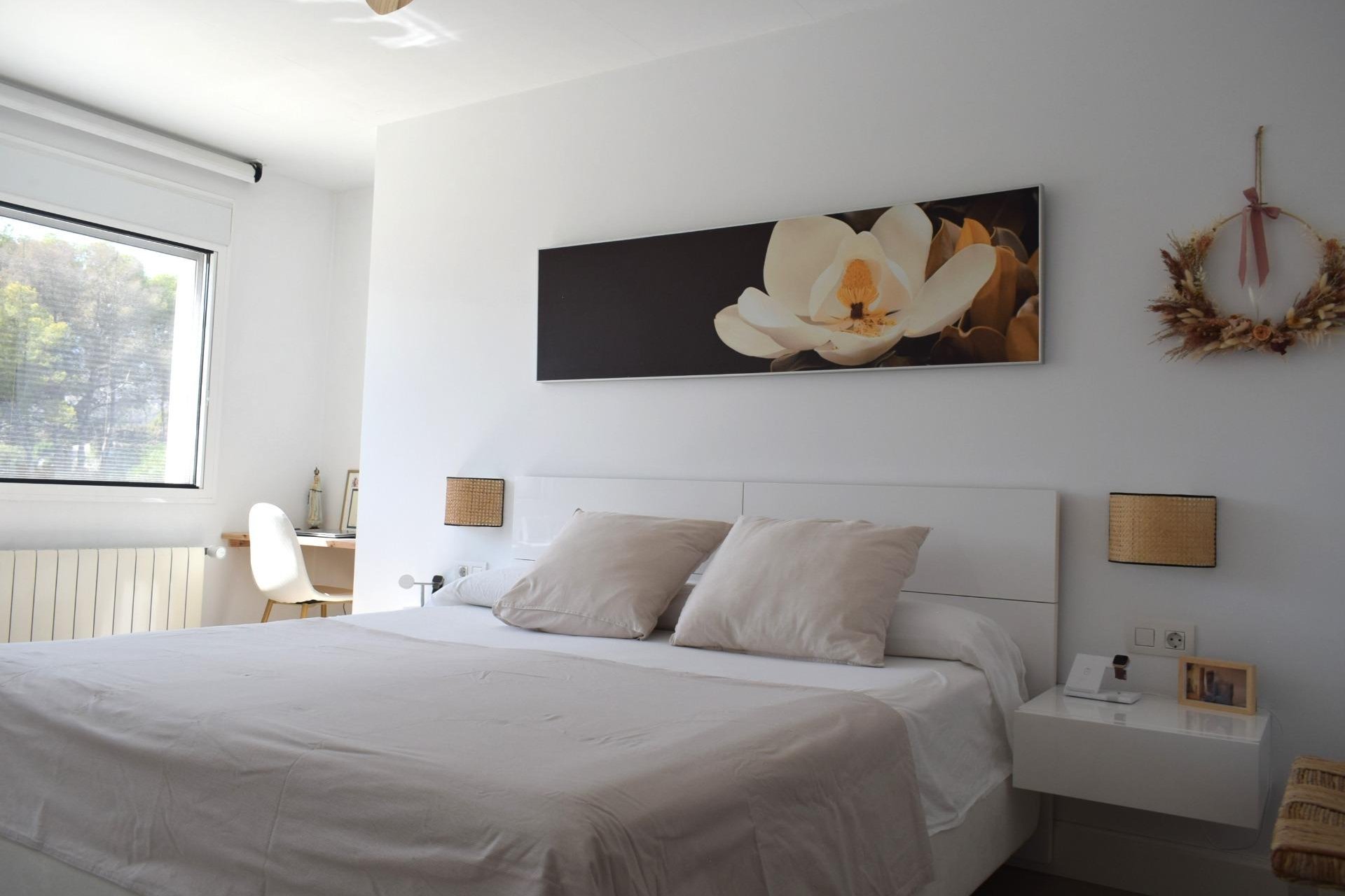 Wiederverkauf - Villa / Doppelhaushälfte -
Alfaz del Pi