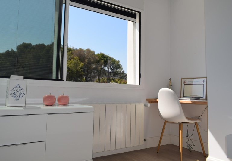 Wiederverkauf - Villa / Doppelhaushälfte -
Alfaz del Pi