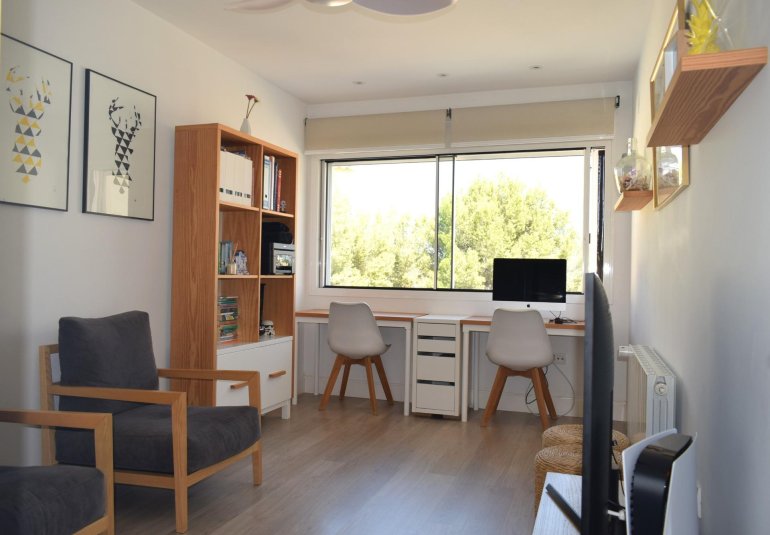 Wiederverkauf - Villa / Doppelhaushälfte -
Alfaz del Pi