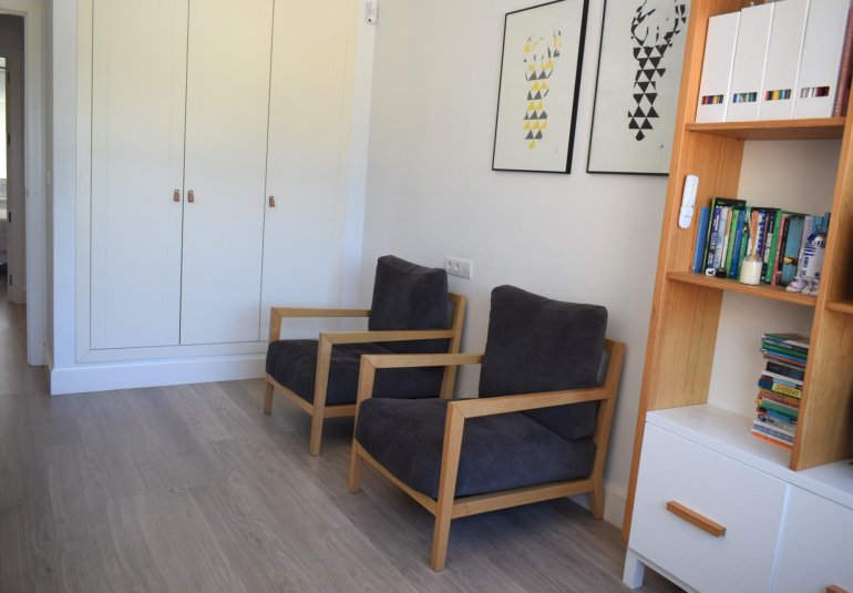 Wiederverkauf - Villa / Doppelhaushälfte -
Alfaz del Pi