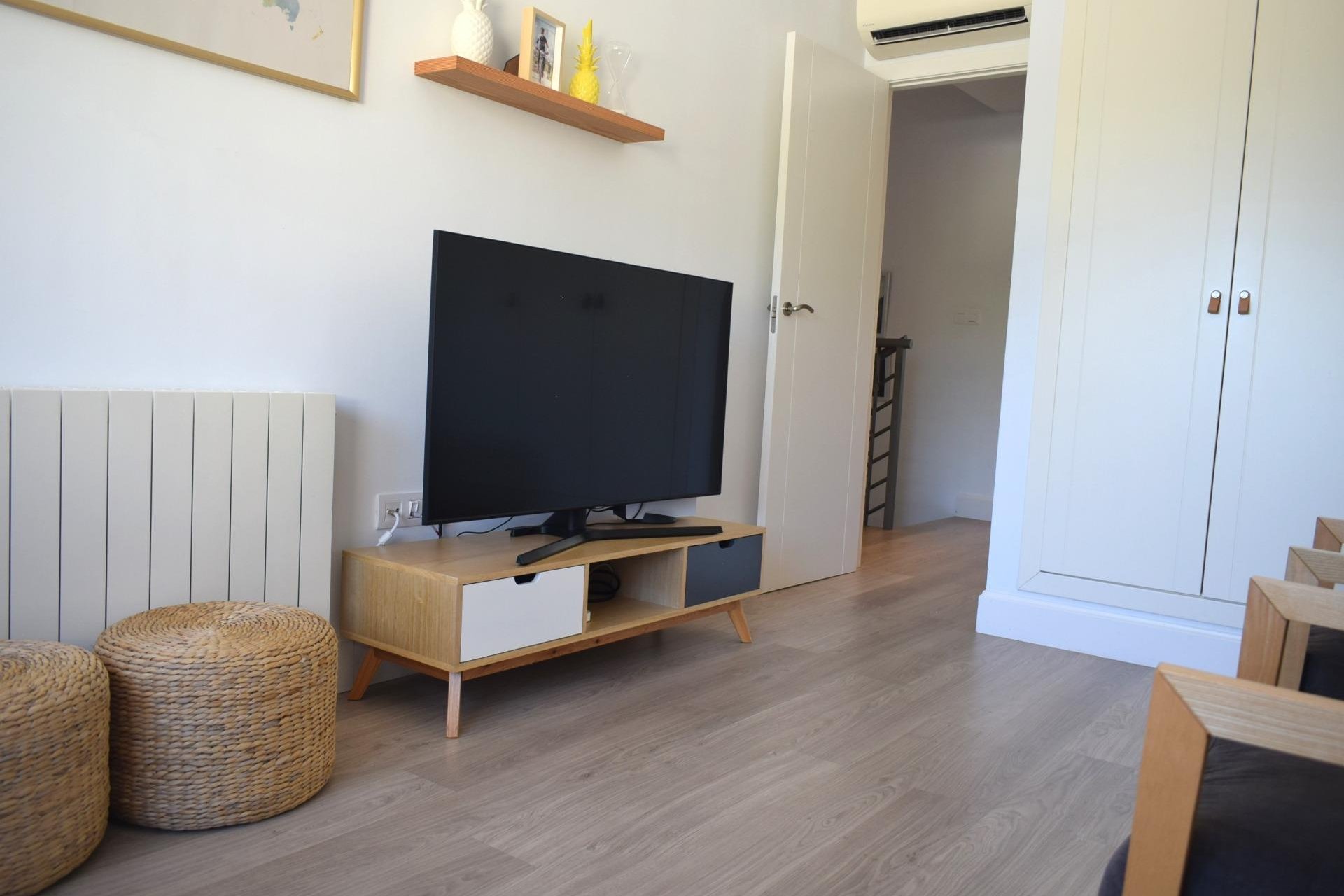 Wiederverkauf - Villa / Doppelhaushälfte -
Alfaz del Pi