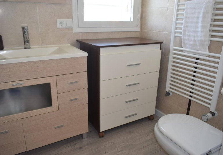 Wiederverkauf - Villa / Doppelhaushälfte -
Alfaz del Pi