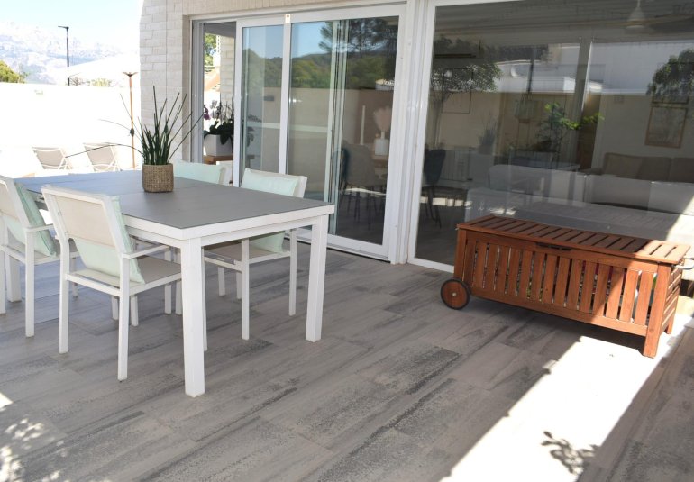 Wiederverkauf - Villa / Doppelhaushälfte -
Alfaz del Pi