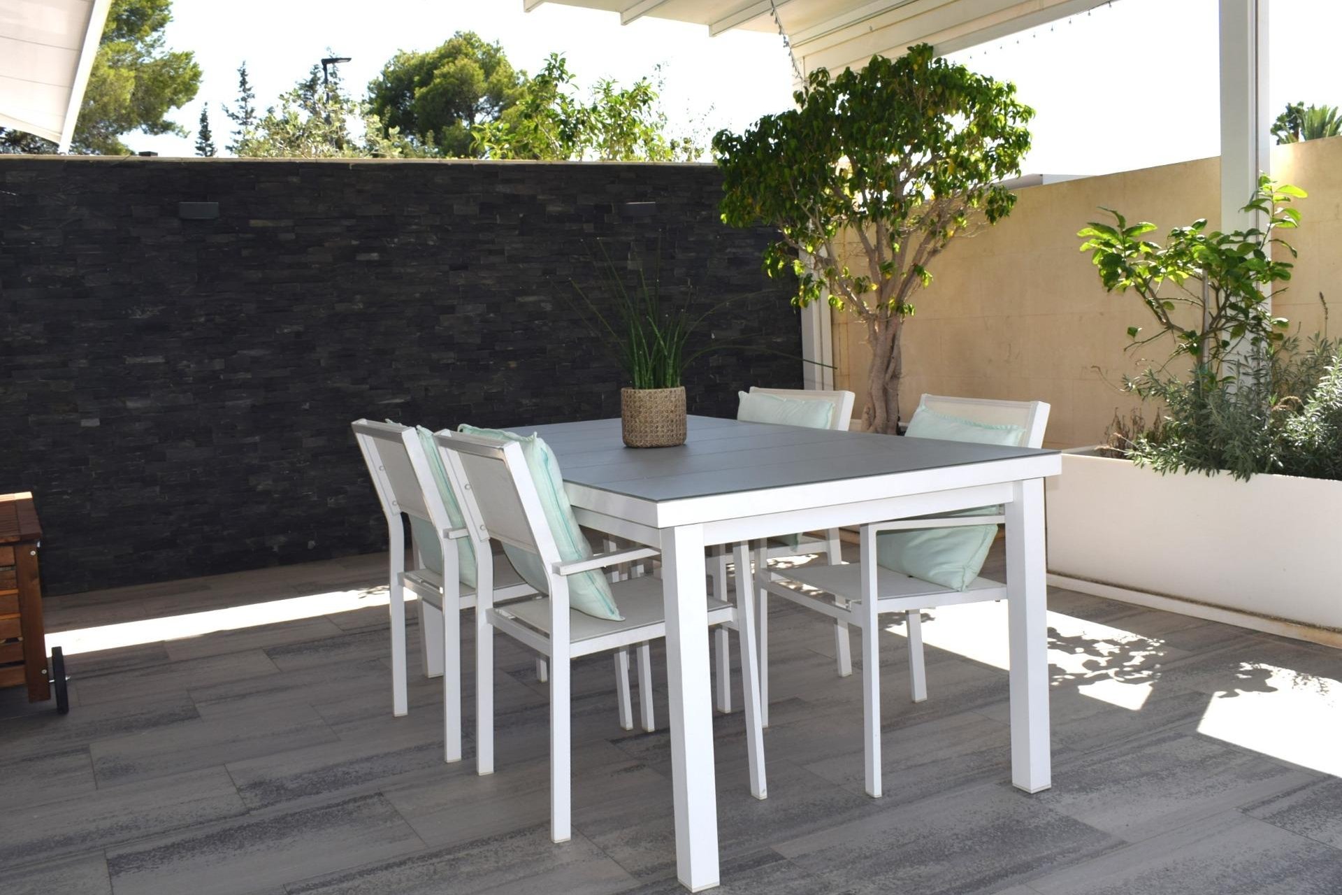 Wiederverkauf - Villa / Doppelhaushälfte -
Alfaz del Pi