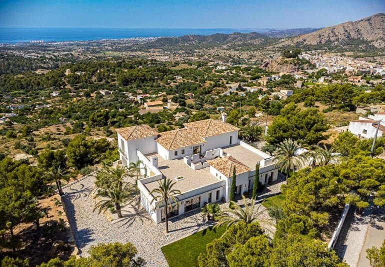 Wiederverkauf - Villa -
Finestrat