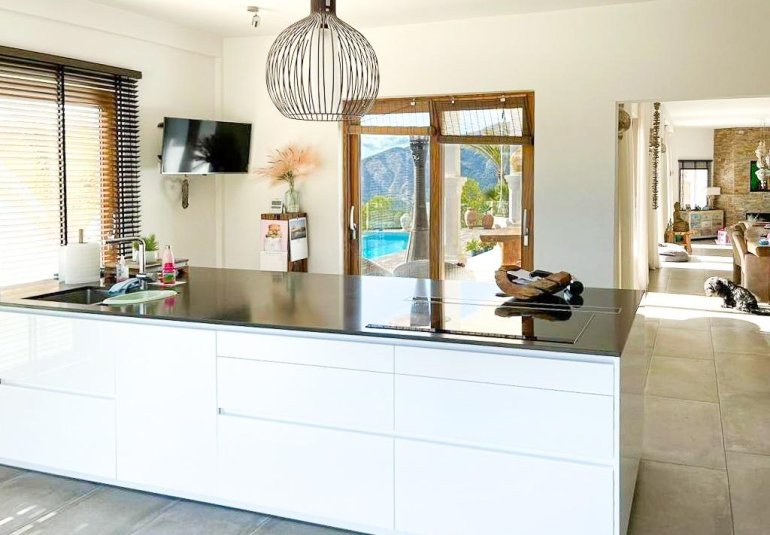 Wiederverkauf - Villa -
Finestrat