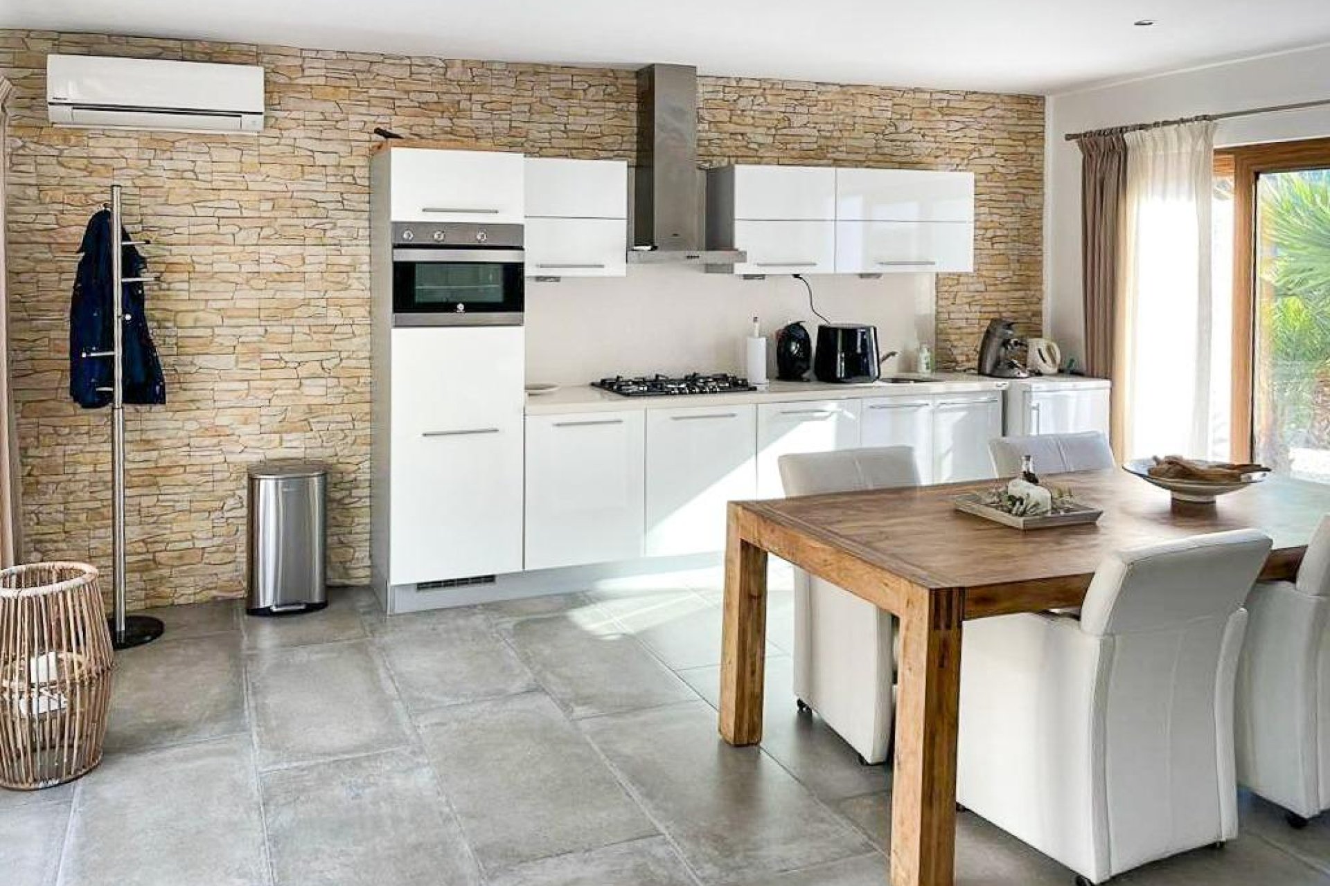 Wiederverkauf - Villa -
Finestrat