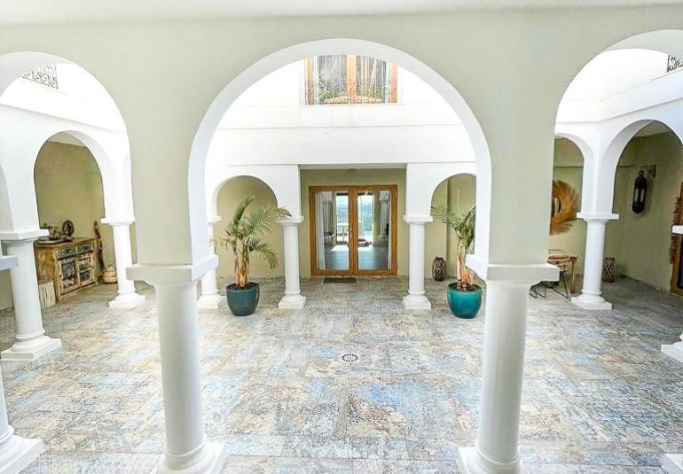 Wiederverkauf - Villa -
Finestrat