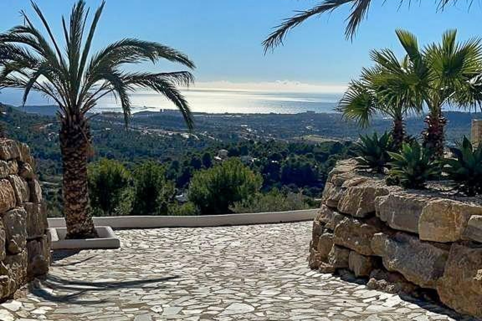 Wiederverkauf - Villa -
Finestrat