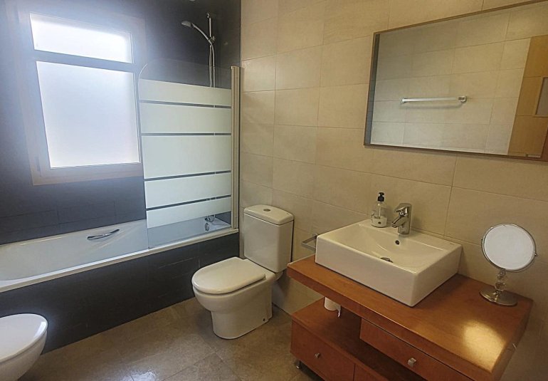 Wiederverkauf - Villa -
Finestrat