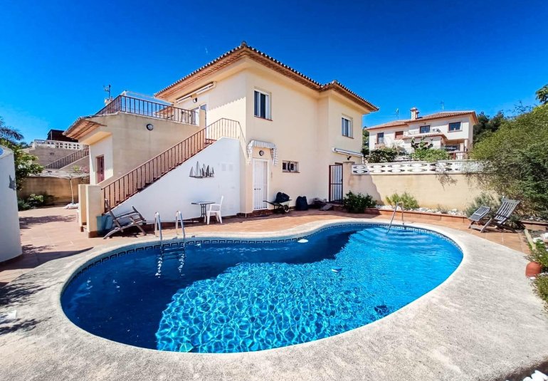 Wiederverkauf - Villa -
La Nucía - La nucia